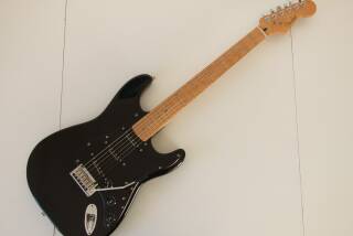 Fender Special Edition Lite Ash Stratocaster
