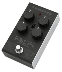 TC Electronic Fangs Metal Distortion : Fangs metal persp hires 02 TC Electronic Fangs Metal Distortion : Fangs metal persp hires 02
