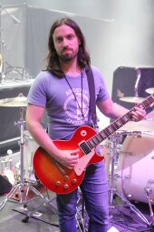 PaulLPclassic.JPG PaulLPclassic.JPG