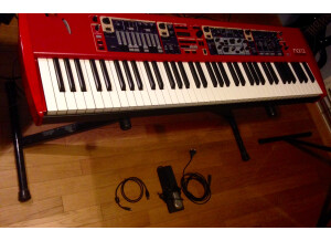 Clavia Nord Stage 76 (65978)