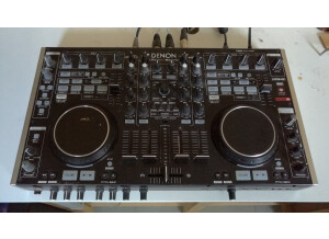 Denon DJ DN-MC6000 (32528)