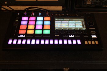 Pioneer Toraiz SP-16 : SP 16 005.JPG Pioneer Toraiz SP-16 : SP 16 005.JPG