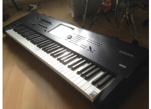 Korg Kronos X 73 (12116)