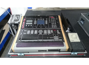 A licon x front