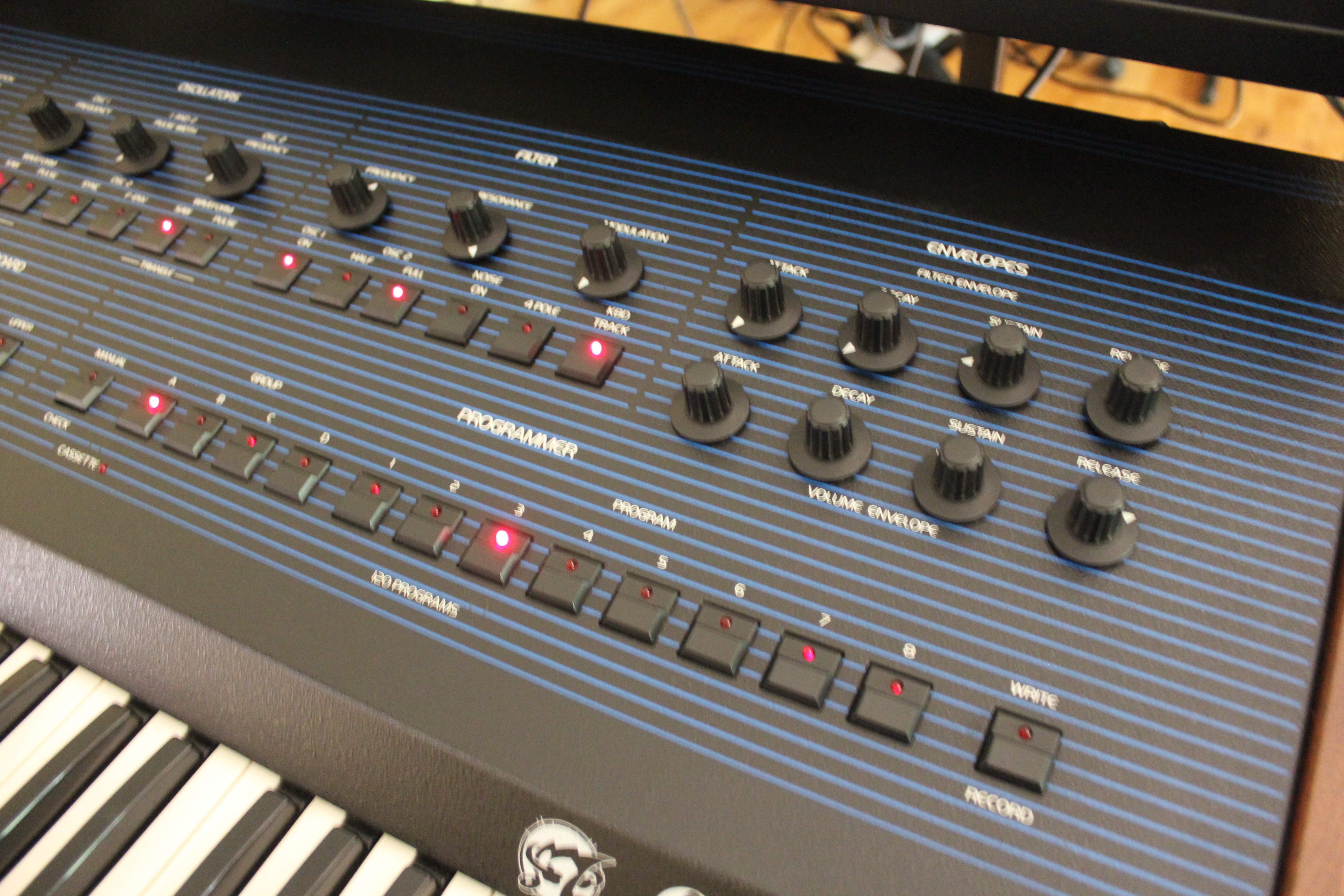 Oberheim OB-8 : OB 8 12.JPG
