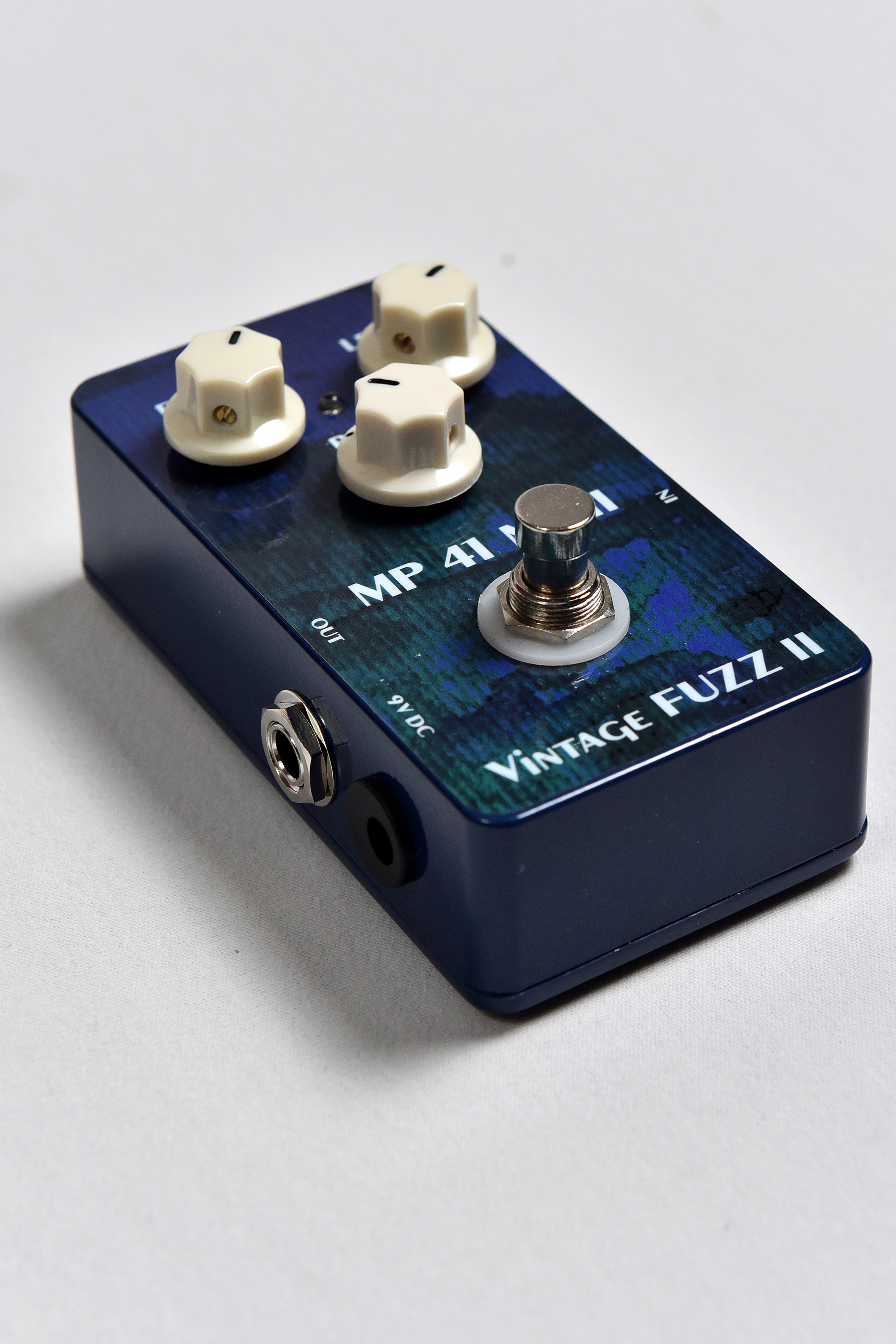 Doc Music Station Vintage Fuzz 2 MP41 MK2 : pedales vintage fuzz 2 cables (10).JPG