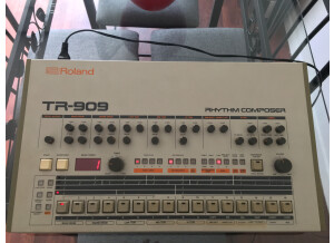 Roland TR-909 (78236)