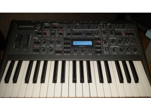 Access Music Virus TI2 Polar (61911)