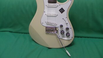 Line 6 Variax Standard : Variax Standard2 Line 6 Variax Standard : Variax Standard2