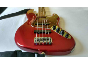 Fender Deluxe Jazz Bass V (17000)
