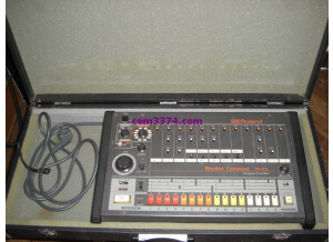 Roland TR-808 (5884)