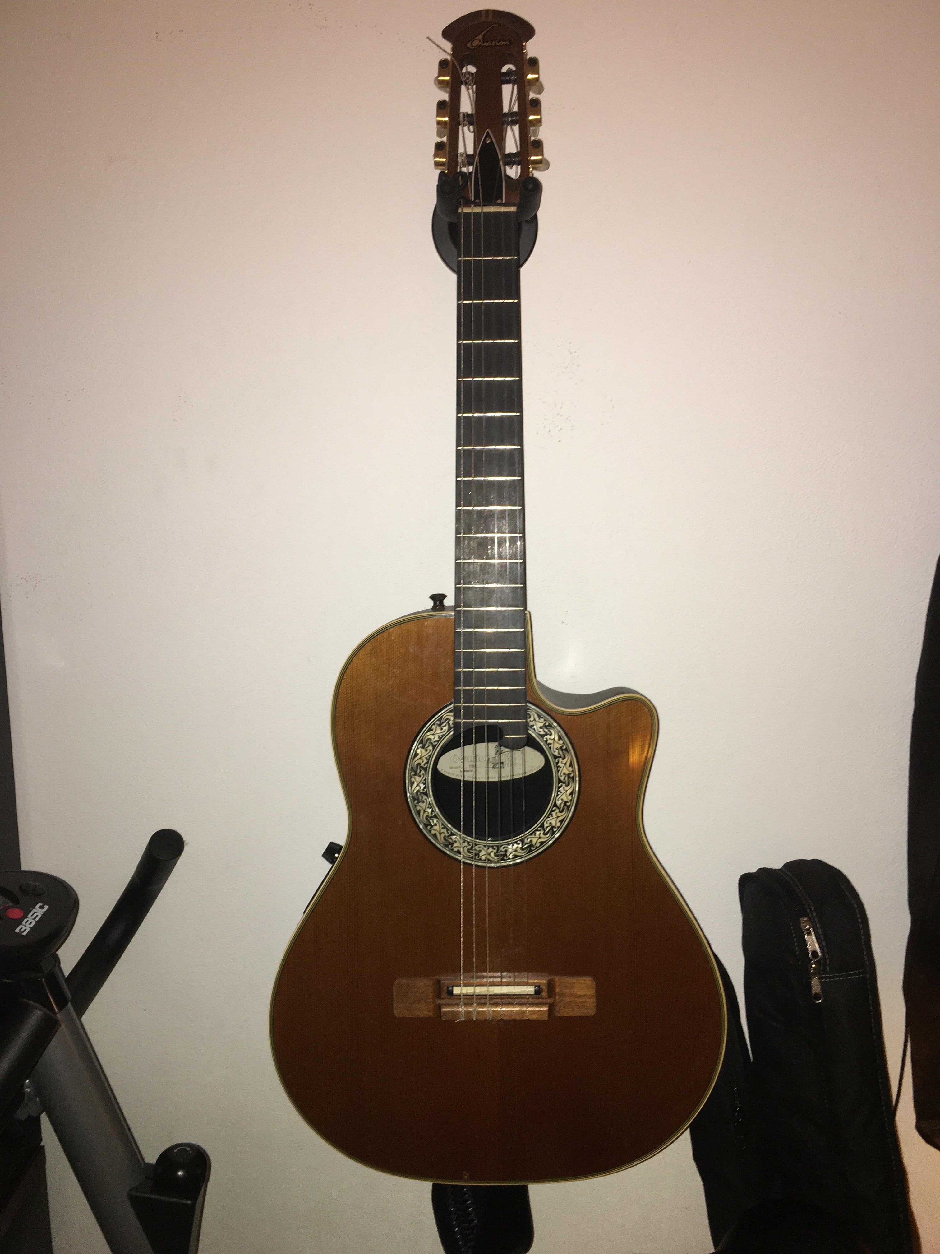 Ovation Classic 1763