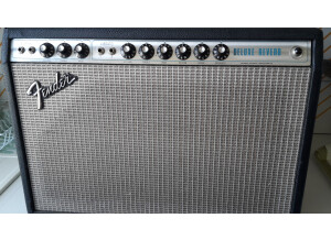 Fender Deluxe Reverb "Silverface" [1968-1982] (61175)