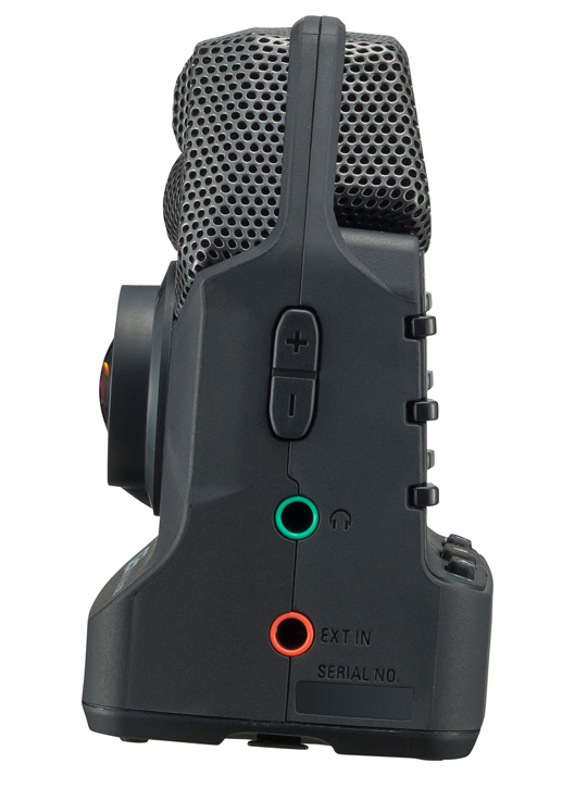 Zoom Q2n Side Right