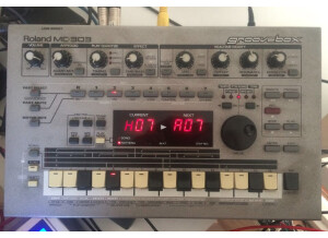 Roland MC-303 (82170)