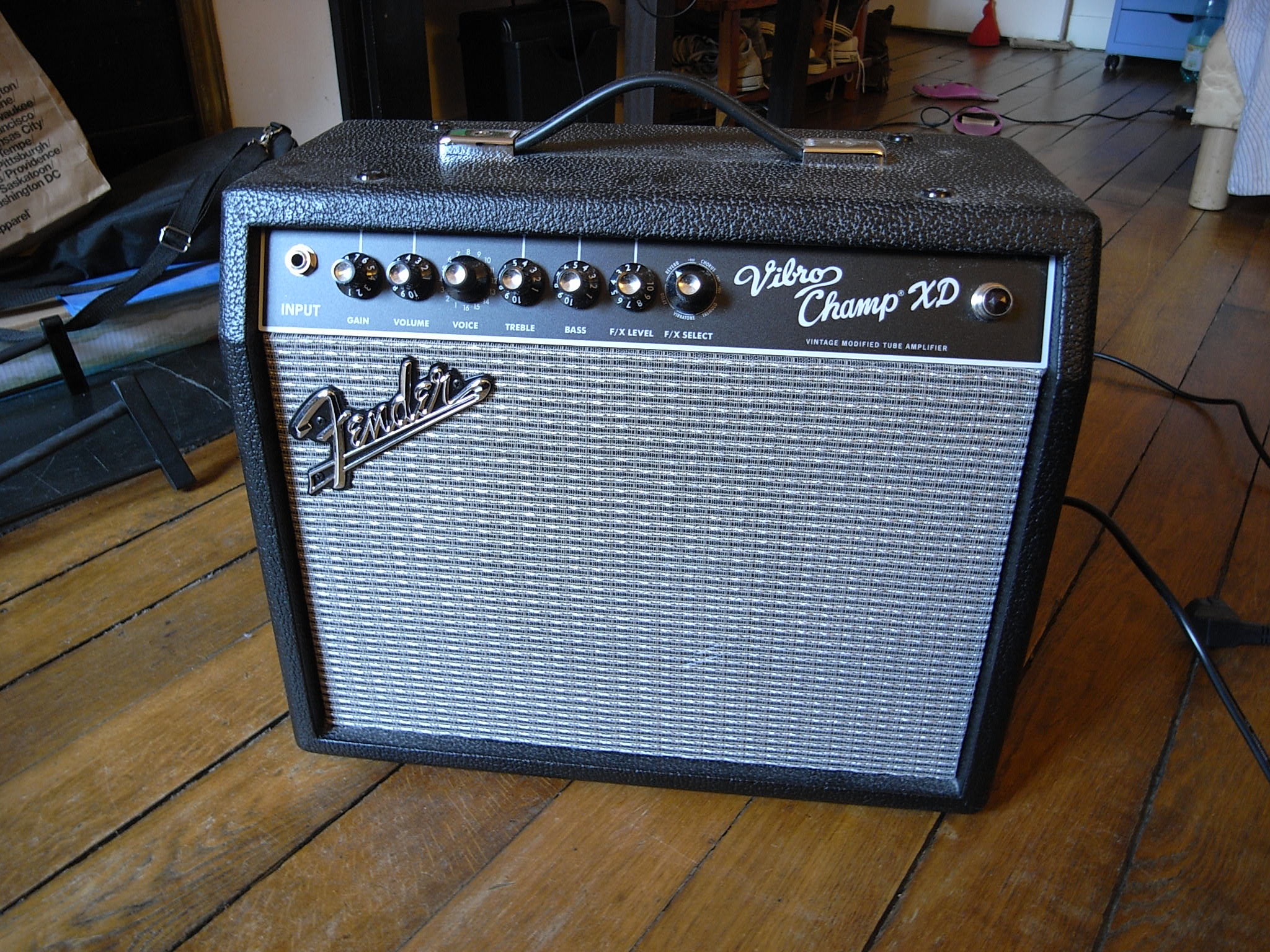 Fender Vibro Champ XD