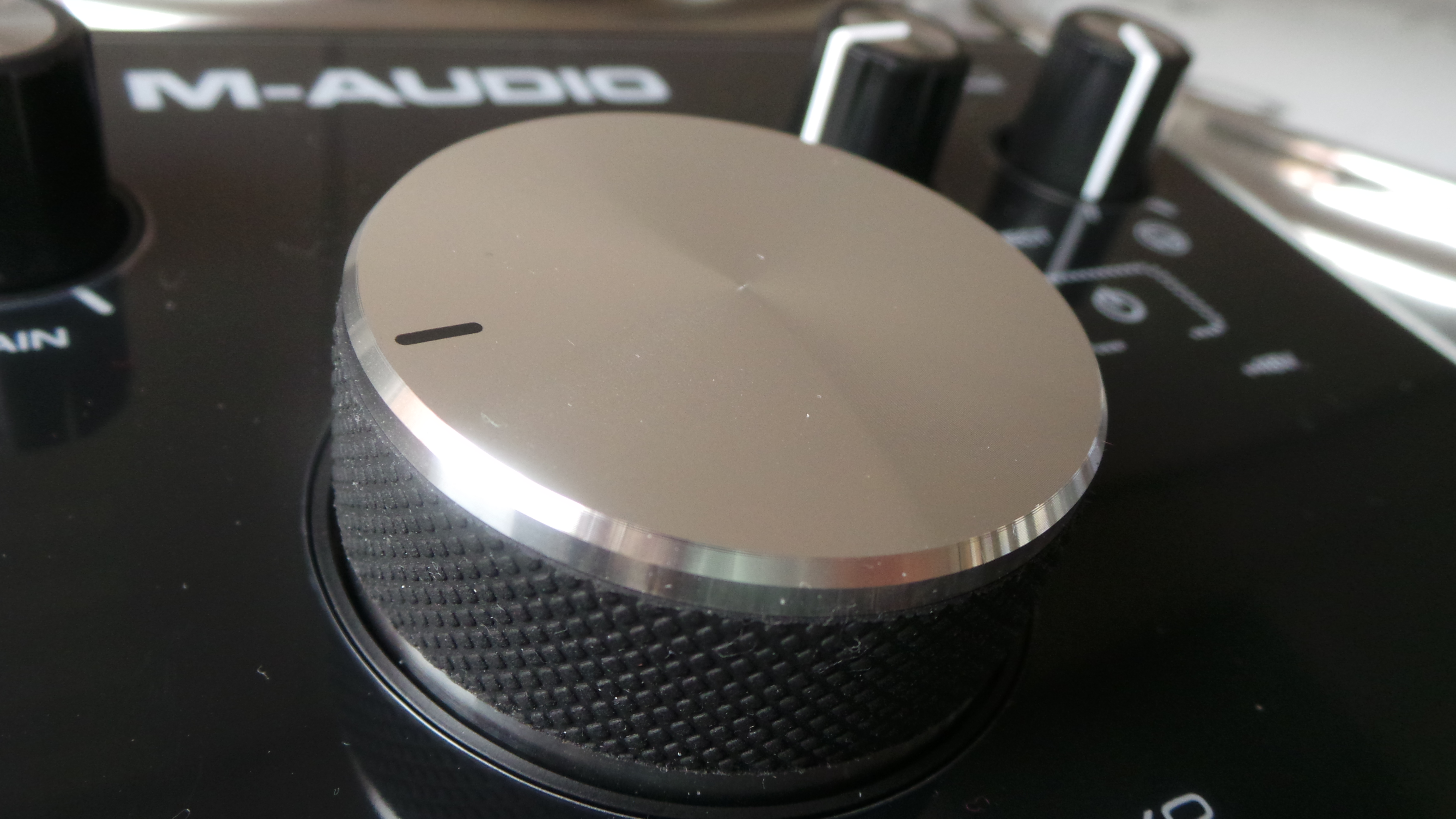 M-Audio M-Track 2x2 : M Audio M Track 2X2 5.JPG