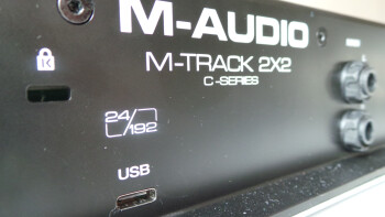 M-Audio M-Track 2x2 : M Audio M Track 2X2 8.JPG