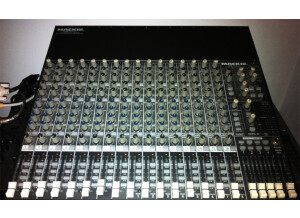 Mackie 1604 VLZ Pro