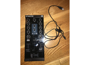 Native Instruments Traktor Kontrol Z1 (70170)