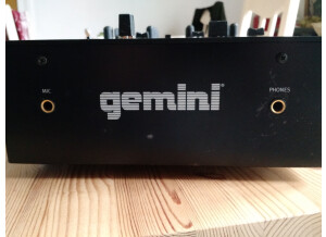 Gemini DJ UMX 7