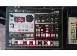 Korg ElecTribe Em-1 (88448)