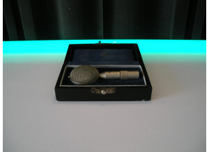 Neumann cmv 563 (34737)