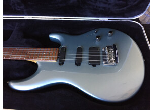 Music Man Luke (Vintage Tremolo) (23872)