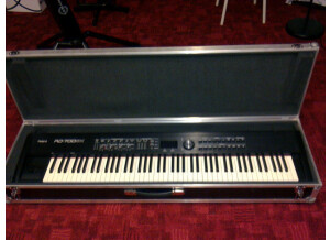 Roland RD-700GX SuperNATURAL Piano Kit (98211)