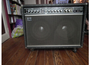 Ampli 001