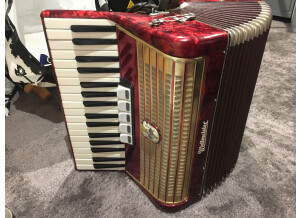 Weltmeister 60 Basses, touches piano, 8 registres (8950)