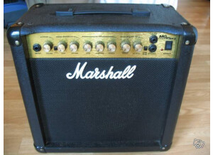 Marshall MG15DFX (47667)