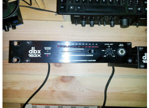 dbx 163X (45051)