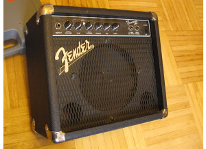 Fender FM 15R (69142)