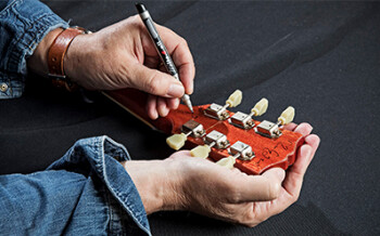 Gibson Mark Knopfler 1958 Les Paul Aged & Signed : LP58MKTASBNH1 FRETBOARD PANEL 03 Gibson Mark Knopfler 1958 Les Paul Aged & Signed : LP58MKTASBNH1 FRETBOARD PANEL 03