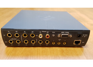 E Mu 1616m arrière et connectique