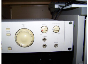 Akai S2000 (38031)