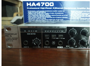 Behringer Powerplay Pro-XL HA4700 (45707)