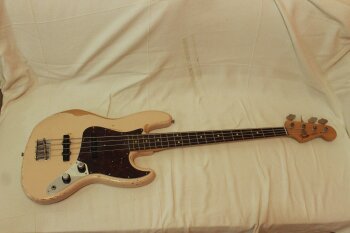 Fender Flea Jazz Bass : IMG 9936.JPG Fender Flea Jazz Bass : IMG 9936.JPG
