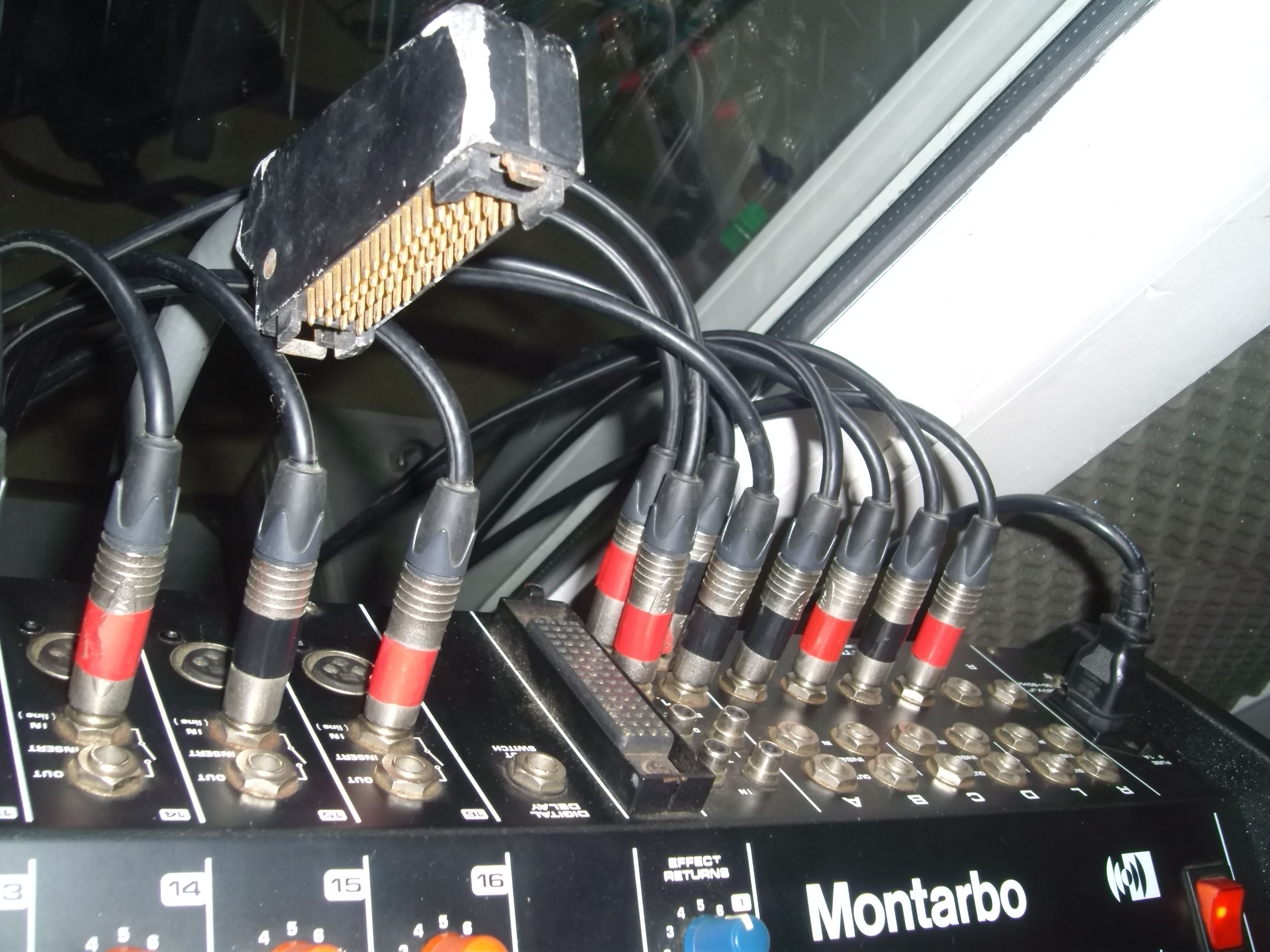 Montarbo 774 Stage Box