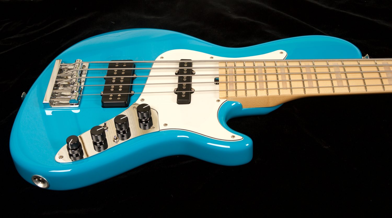 Sadowsky Vintage Single Cut Bass Body Angle 1500x834