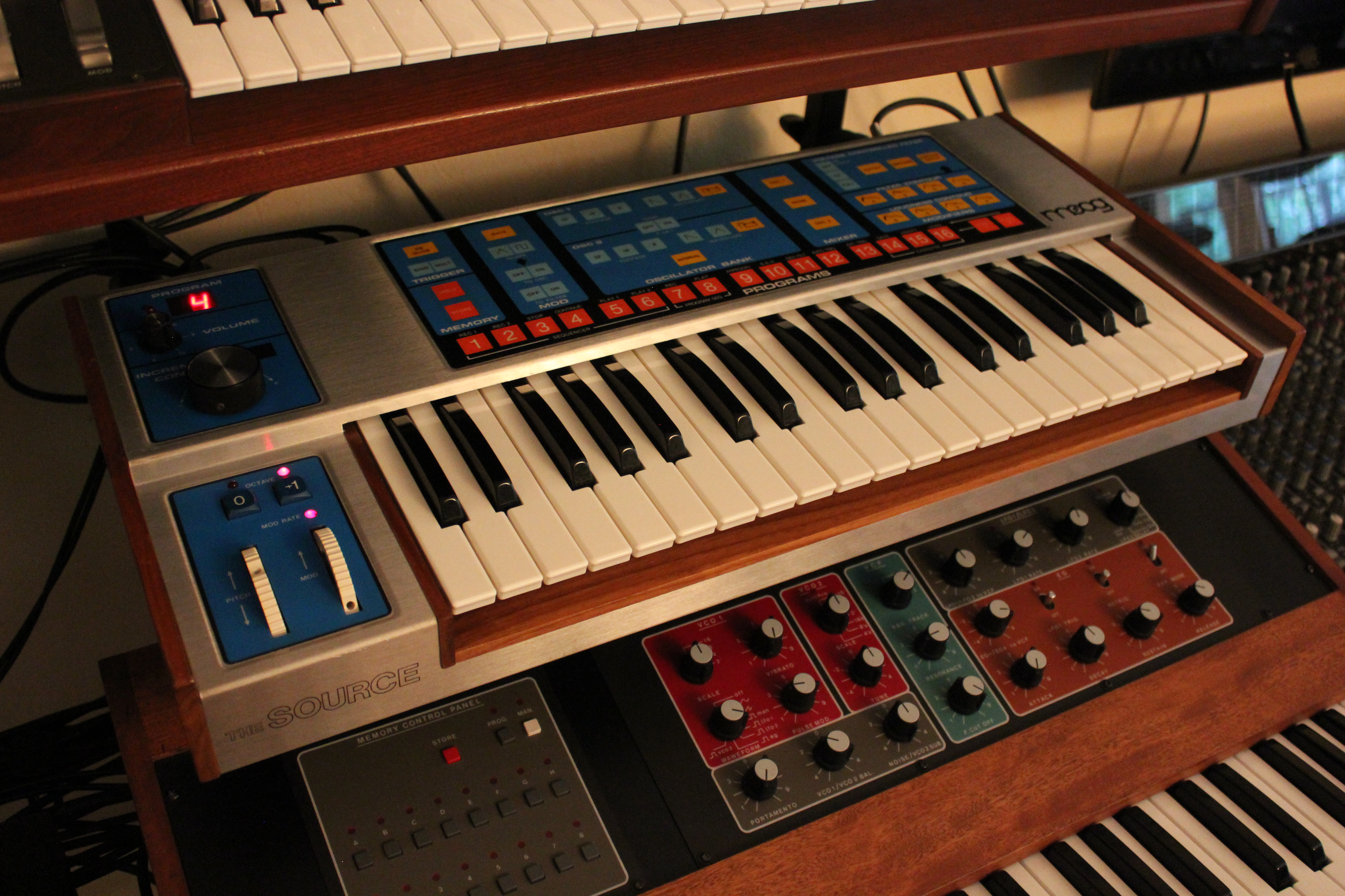 Moog Music The Source : Moog The Source 01.JPG