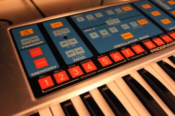 Moog Music The Source : Moog The Source 10.JPG Moog Music The Source : Moog The Source 10.JPG