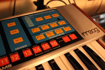 Moog Music The Source : Moog The Source 11.JPG Moog Music The Source : Moog The Source 11.JPG