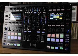 Native Instruments Traktor Kontrol S8 (84048)