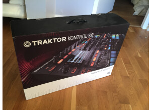 Native Instruments Traktor Kontrol S8 (35042)