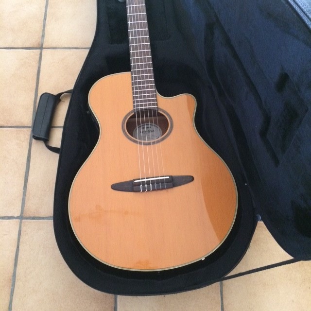 Pictures and images Yamaha APX5NA - Audiofanzine