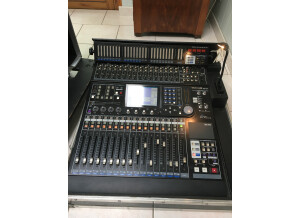 Tascam DM-24 (59203)
