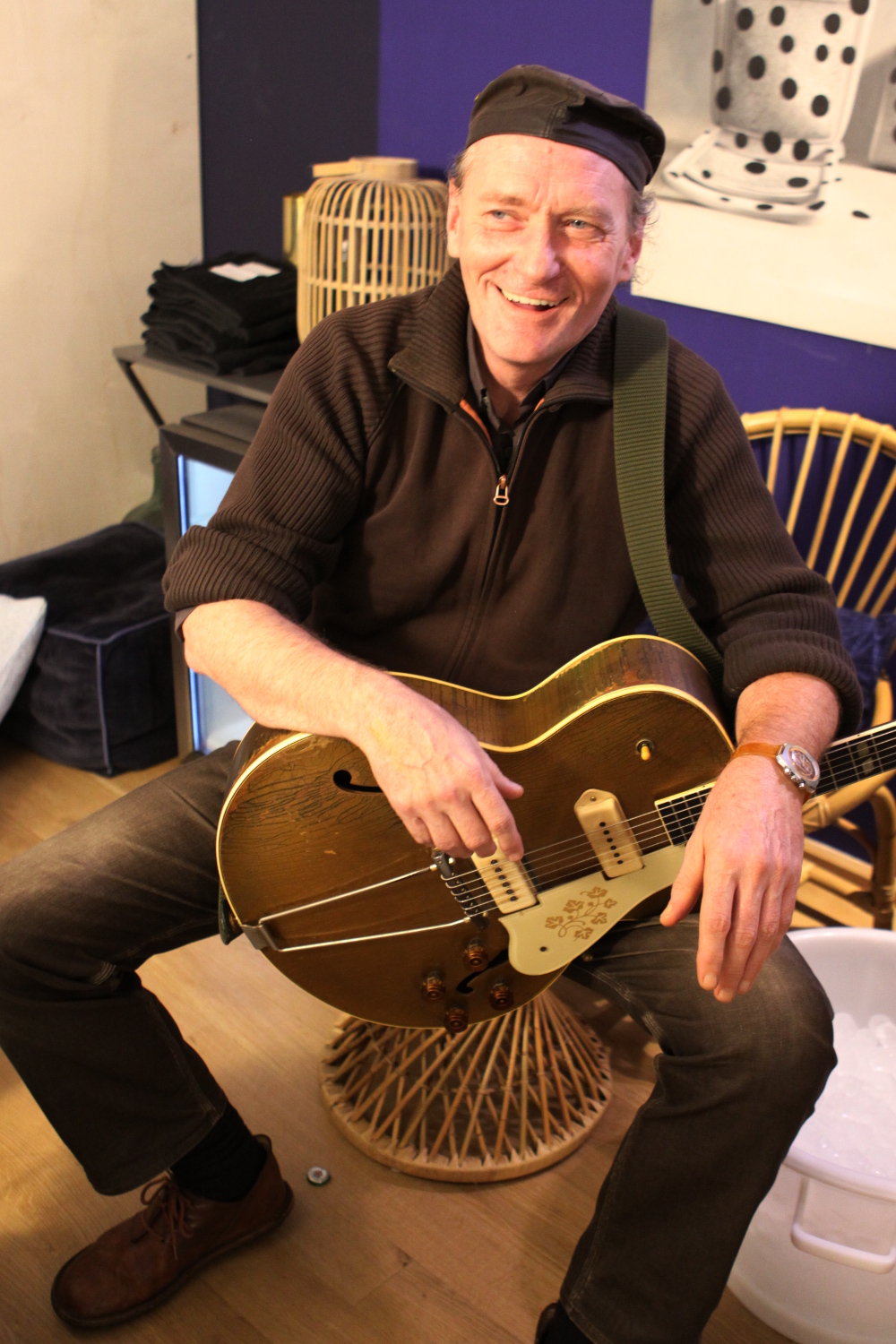 Geordie Walker LP.JPG