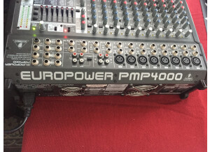 Behringer Europower PMP4000 (69068)